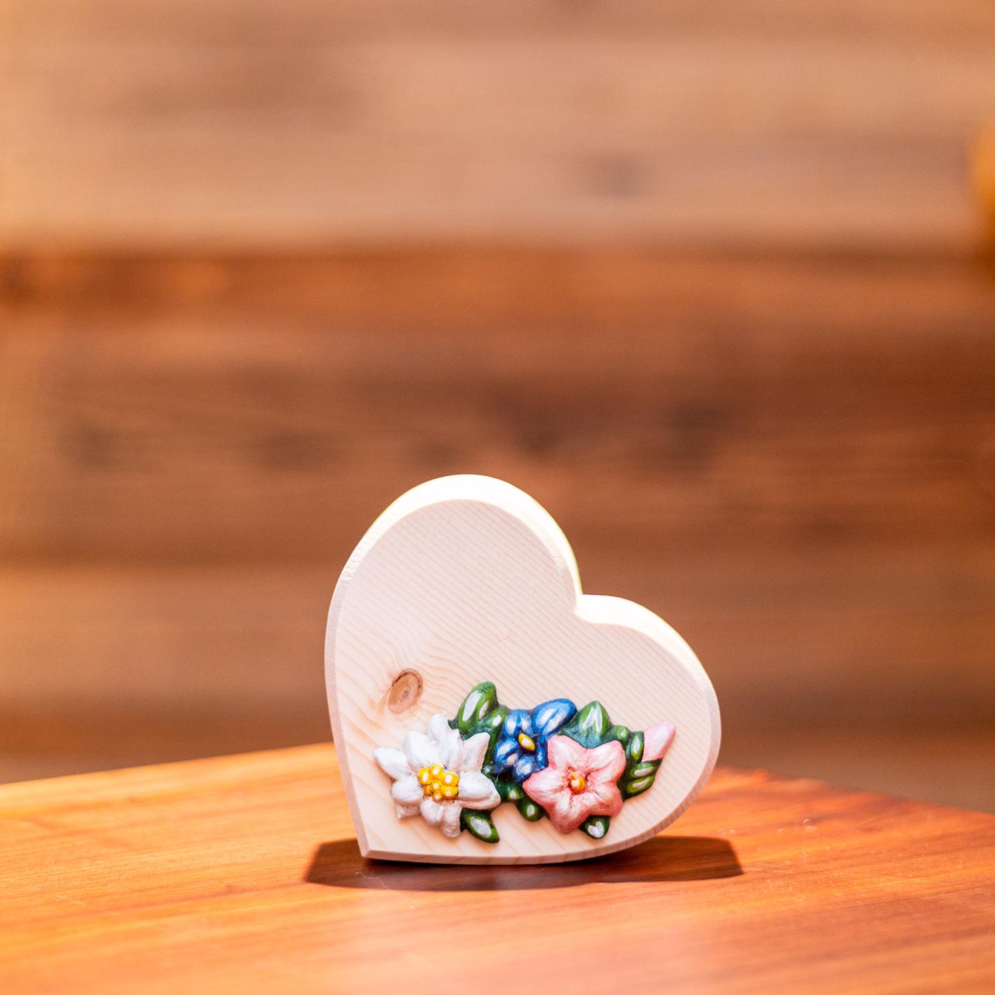 CUORE IN LEGNO CON DECORAZIONE FLOREALE Medio 13x12 cm Rosa
