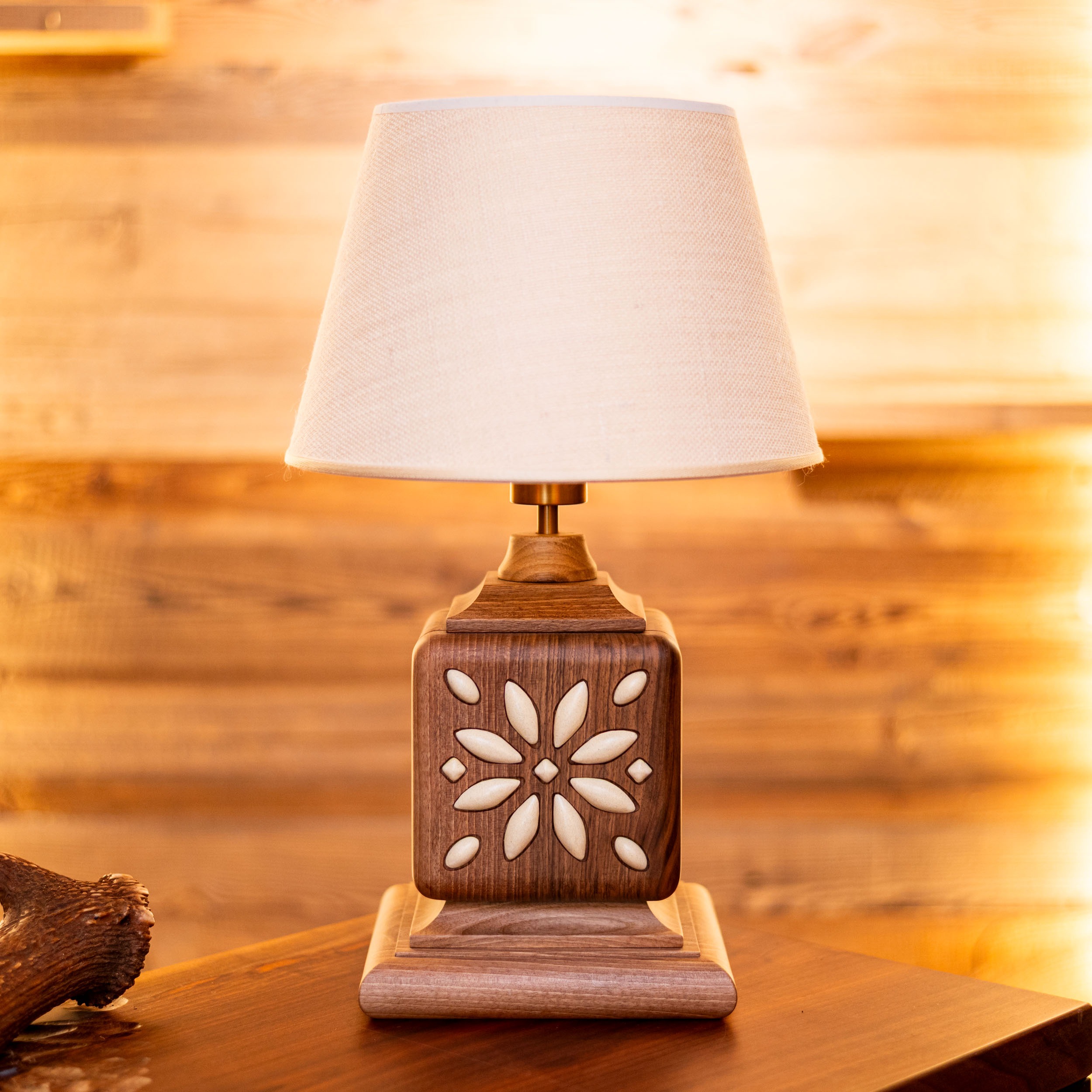 LAMPADE VALLIS SERINAE