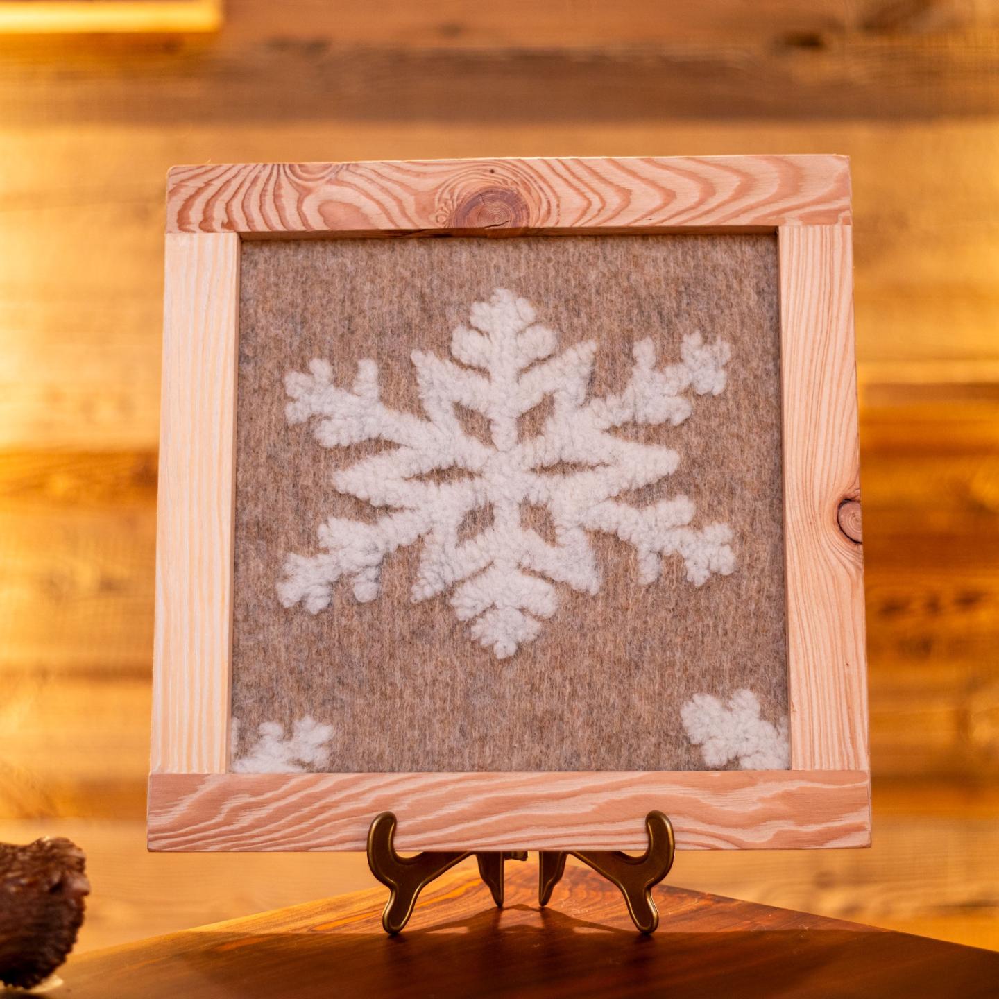 QUADRI IN LANA COTTA Fiocco di neve 38x38 cm