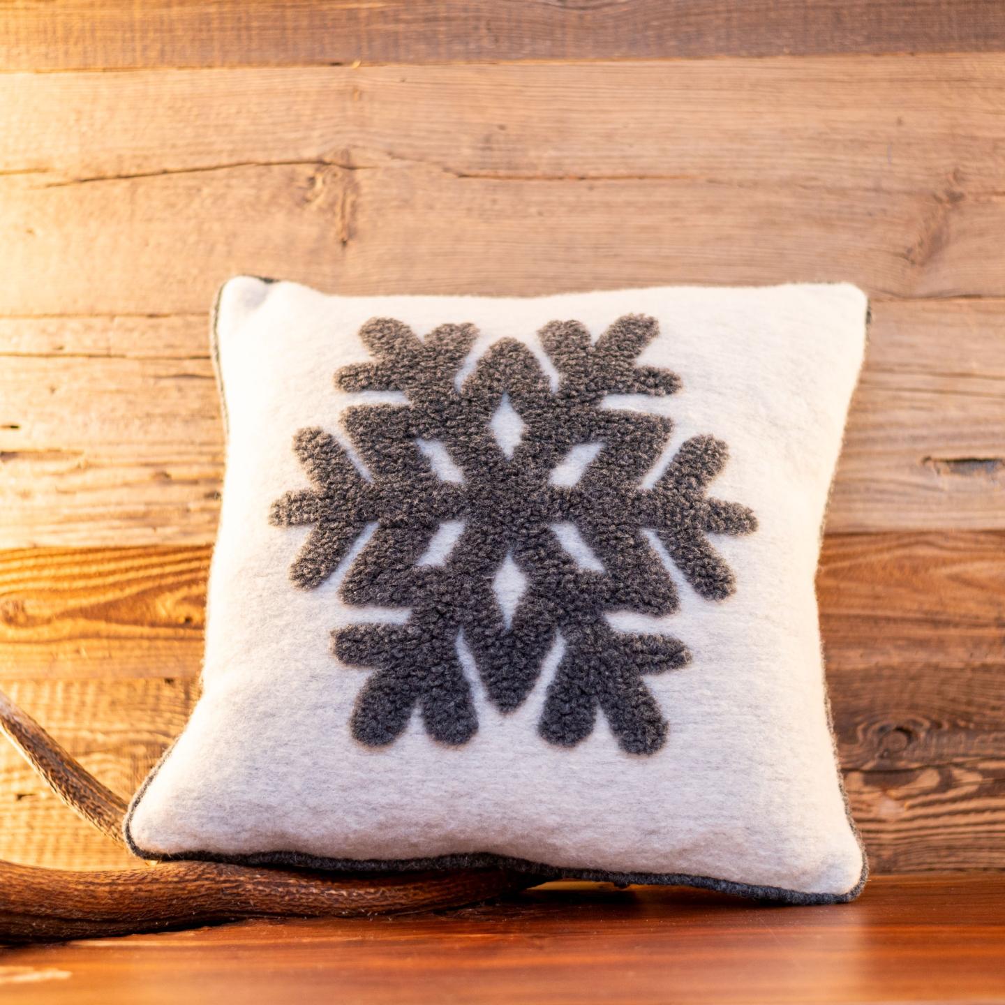 CUSCINO FIOCCO DI NEVE