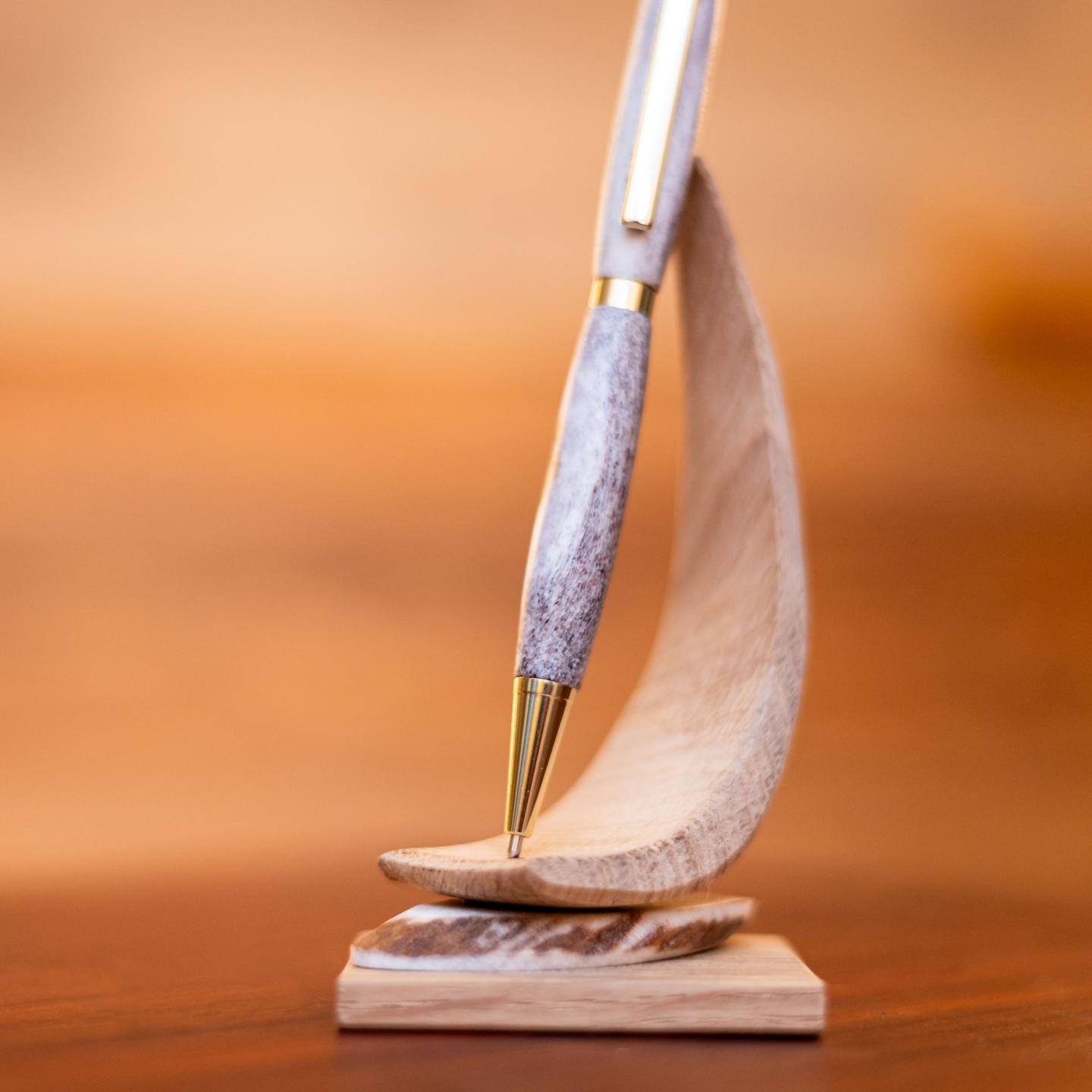 PENNA PALCO DI CERVO CON PORTAPENNA